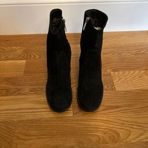 Aquatalia Brigitte Luxe Black Suede Weatherproof ankle Boots Sz 6.5M